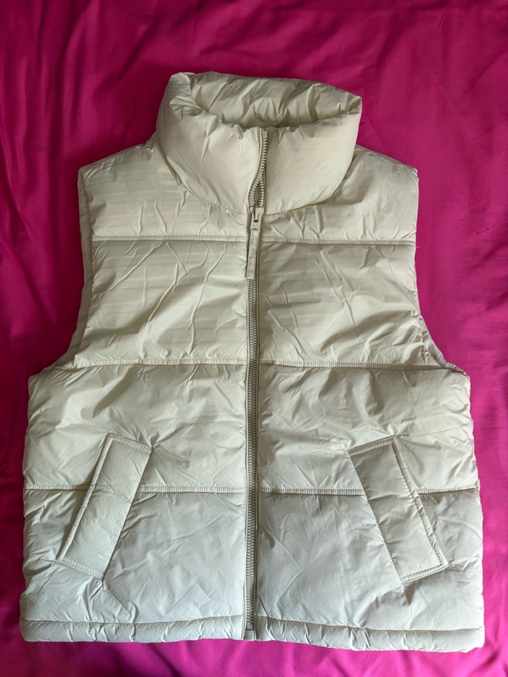 American Eagle Outfitters Cream Quilted Puffer Vest
